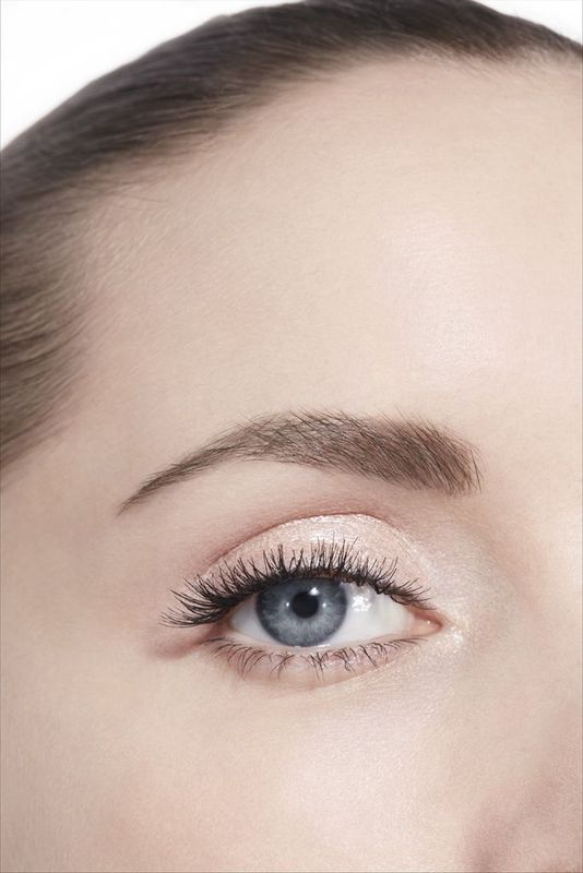 CHANEL Ombre Première Laque Ombretto Liquido A Lunga Tenuta