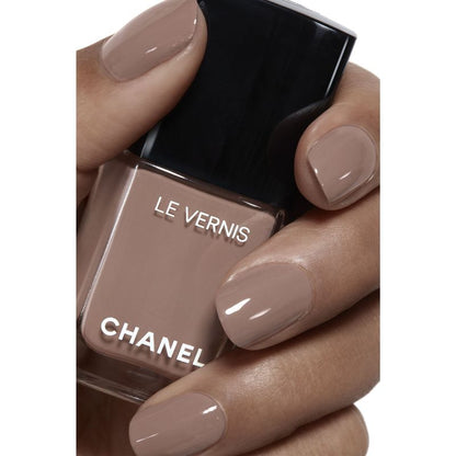 CHANEL Le Vernis Colore E Brillantezza Lunga Tenuta