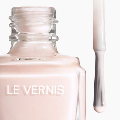 CHANEL Le Vernis Colore E Brillantezza Lunga Tenuta