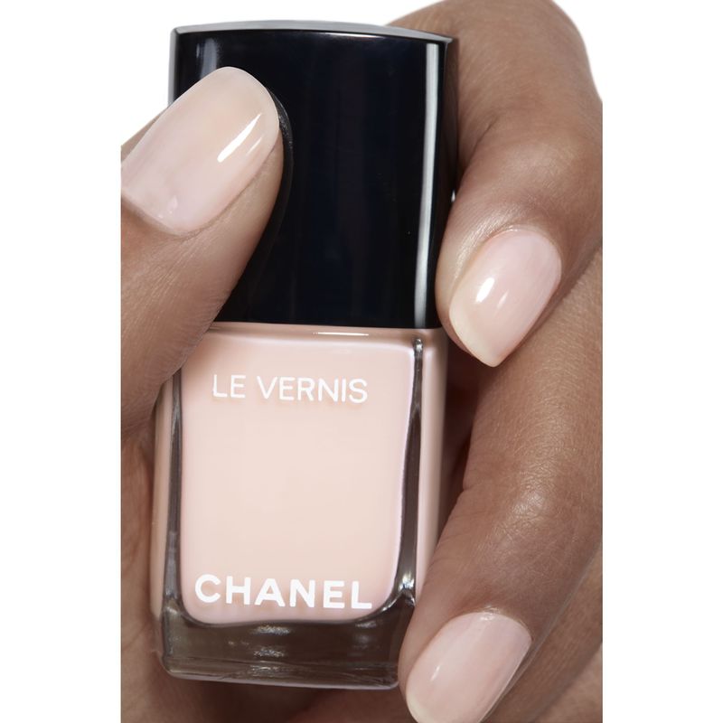 CHANEL Le Vernis Colore E Brillantezza Lunga Tenuta