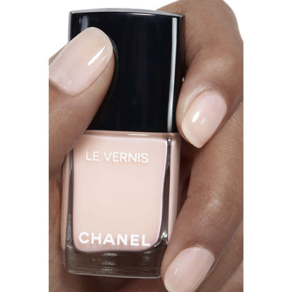 CHANEL Le Vernis Colore E Brillantezza Lunga Tenuta