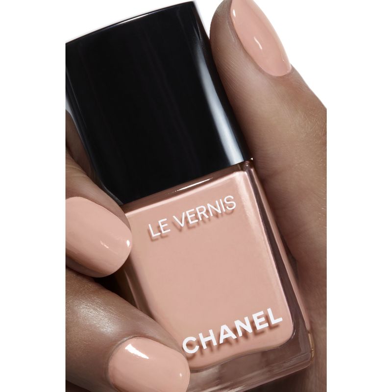 CHANEL Le Vernis Colore E Brillantezza Lunga Tenuta