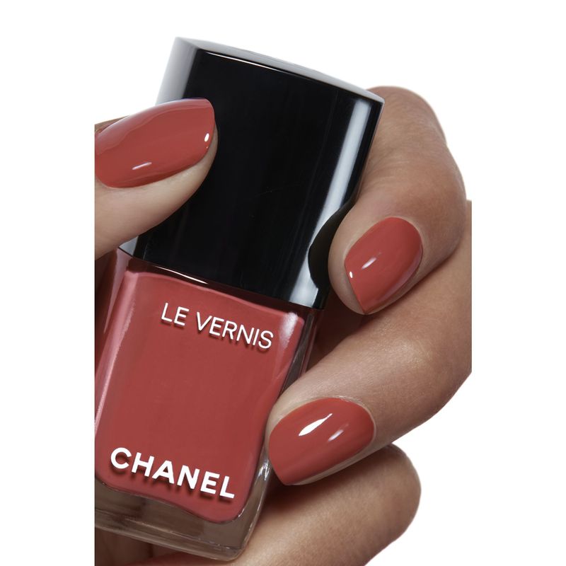 CHANEL Le Vernis Colore E Brillantezza Lunga Tenuta