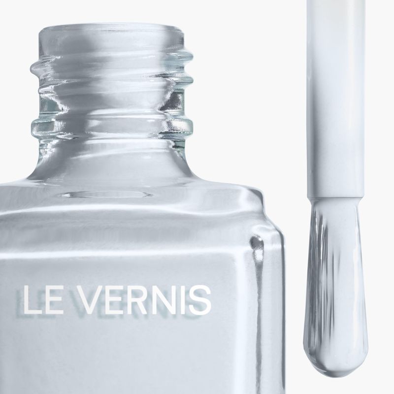CHANEL Le Vernis Colore E Brillantezza Lunga Tenuta