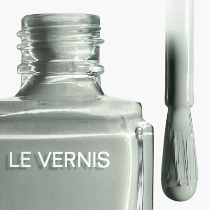 CHANEL Le Vernis Colore E Brillantezza Lunga Tenuta