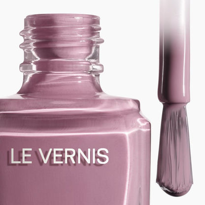 CHANEL Le Vernis Colore E Brillantezza Lunga Tenuta