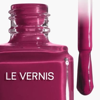 CHANEL Le Vernis Colore E Brillantezza Lunga Tenuta