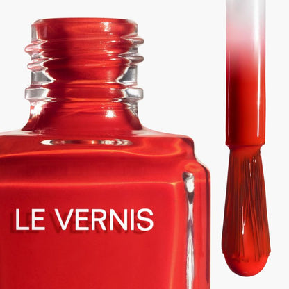 CHANEL Le Vernis Colore E Brillantezza Lunga Tenuta