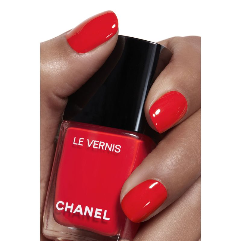 CHANEL Le Vernis Colore E Brillantezza Lunga Tenuta