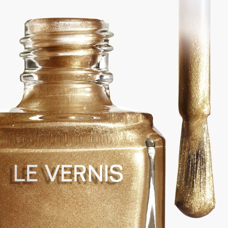 CHANEL Le Vernis Colore E Brillantezza Lunga Tenuta