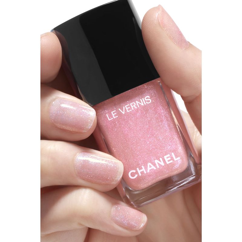 CHANEL Le Vernis Colore E Brillantezza Lunga Tenuta