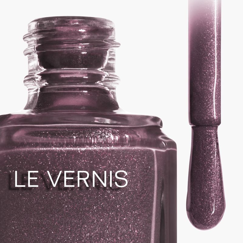CHANEL Le Vernis Colore E Brillantezza Lunga Tenuta