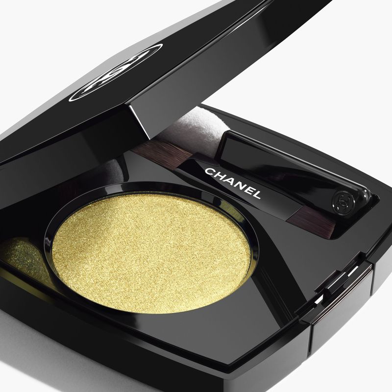 CHANEL OMBRE ESSENTIELLE OMBRETTO MULTIUSO A LUNGA TENUTA