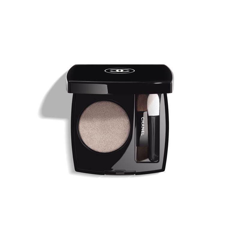 CHANEL OMBRE ESSENTIELLE OMBRETTO MULTIUSO A LUNGA TENUTA