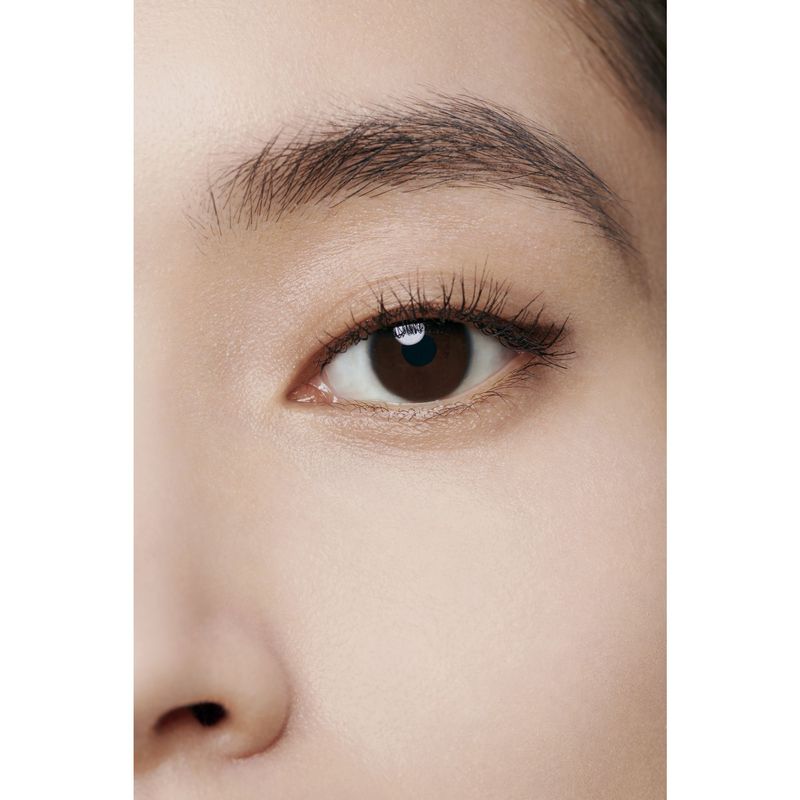 CHANEL LES BEIGES CORRECTEUR SÉRUM LUMINOSITÀ EFFETTO RADIOSO E NATURALE