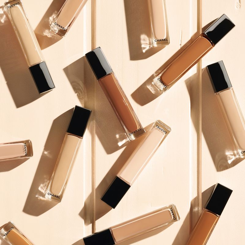 CHANEL LES BEIGES CORRECTEUR SÉRUM LUMINOSITÀ EFFETTO RADIOSO E NATURALE