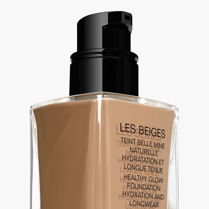 CHANEL Les Beiges Teint Belle Mine Naturelle Hydratation Et Longue Tenue