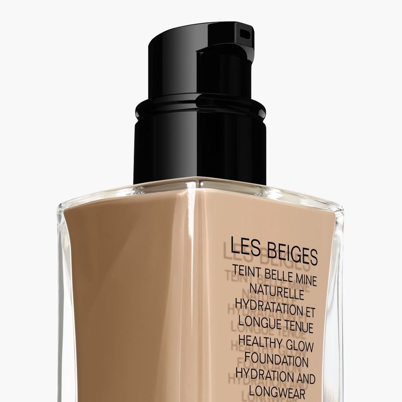 CHANEL Les Beiges Teint Belle Mine Naturelle Hydratation Et Longue Tenue