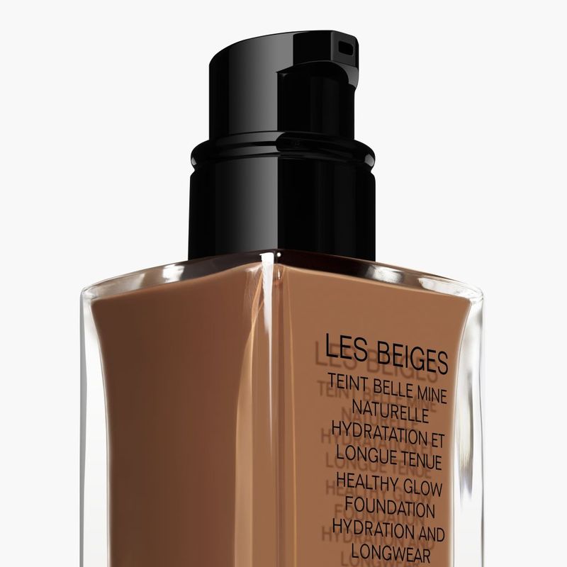 CHANEL Les Beiges Teint Belle Mine Naturelle Hydratation Et Longue Tenue