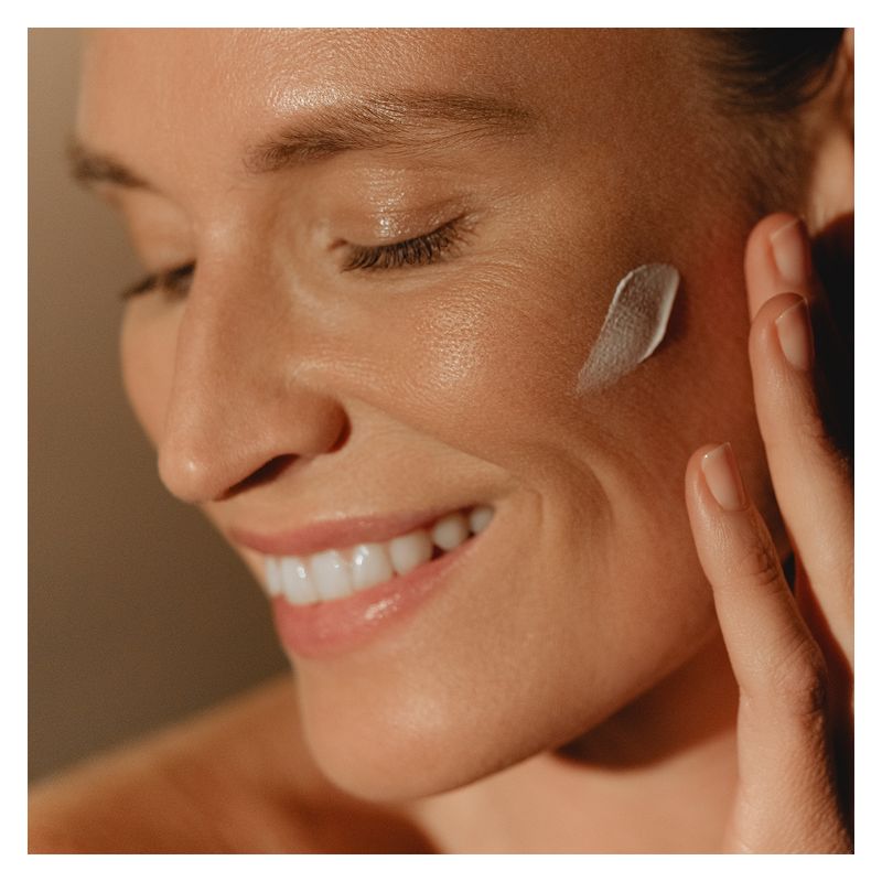 Sisley SUNLEŸA SOIN SOLAIRE ANTI-ÂGE SPF50+