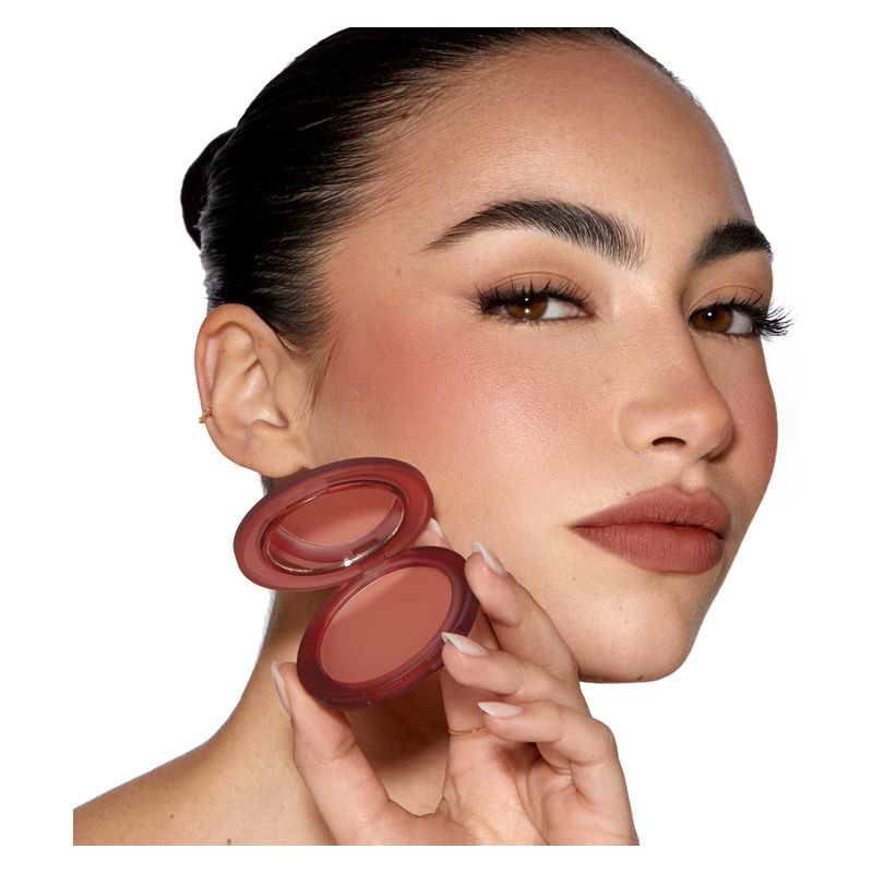 NABLA Close-Up Blurring Powder Blush